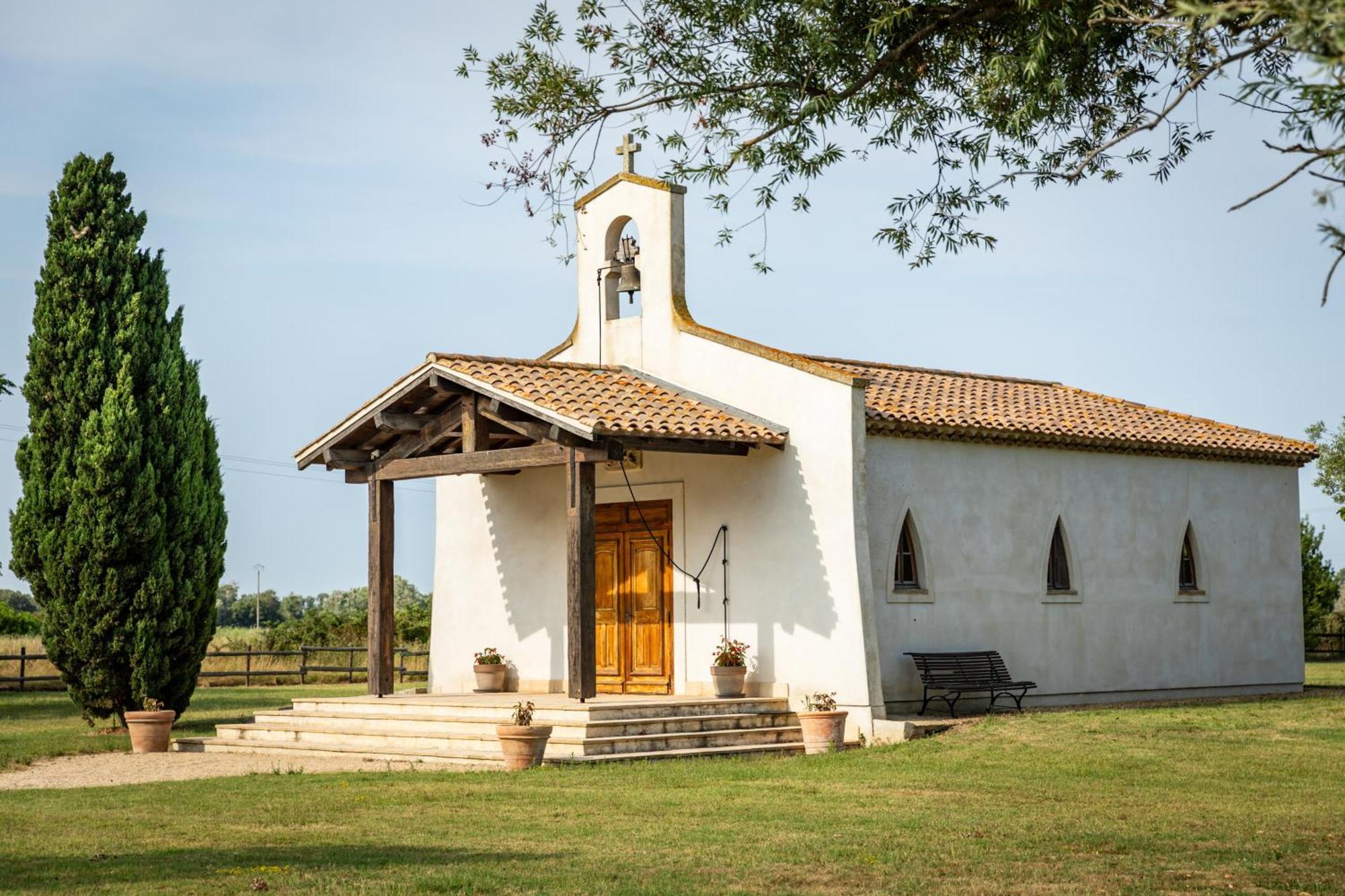 Lou Mas Dou Juge Hotel Saintes-Maries-de-la-Mer Bagian luar foto