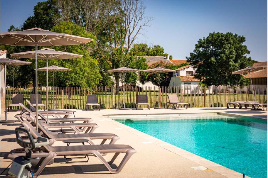 Lou Mas Dou Juge Hotel Saintes-Maries-de-la-Mer Bagian luar foto