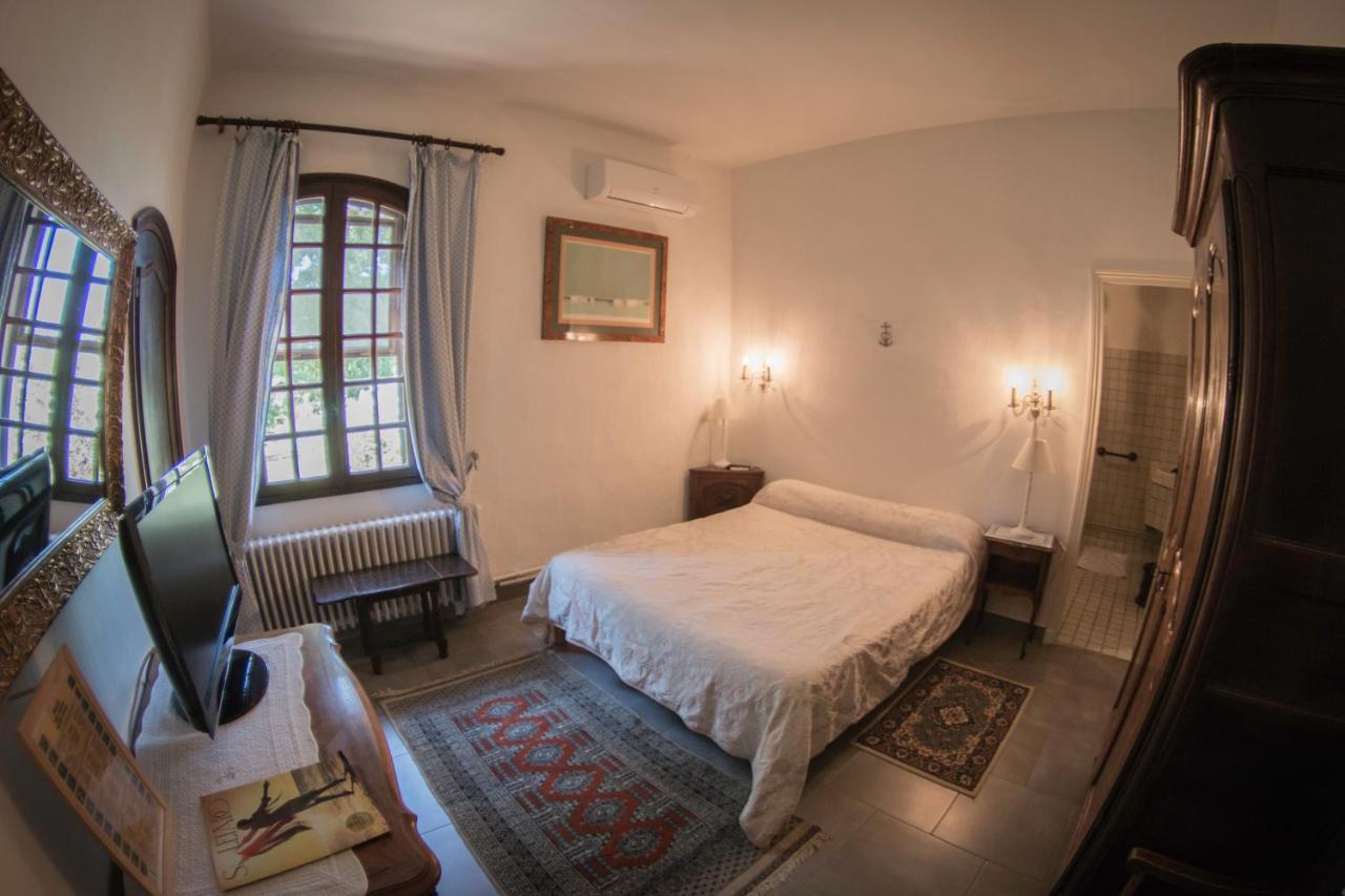 Lou Mas Dou Juge Hotel Saintes-Maries-de-la-Mer Bagian luar foto